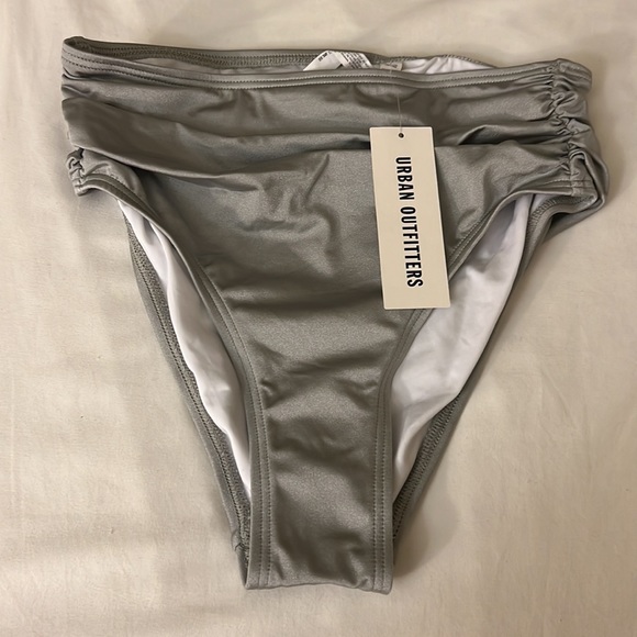 Nwt out from under silver high-waisted vintage style ruched bikini bottoms m - Picture 8 of 13